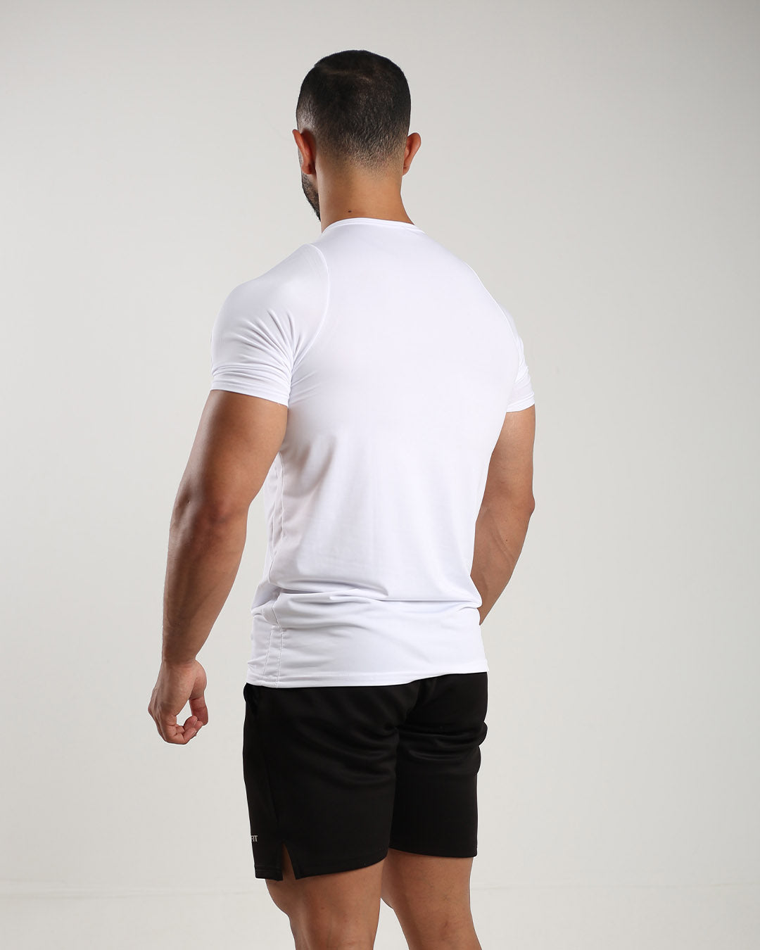 FIT CORE WHITE SHIRT